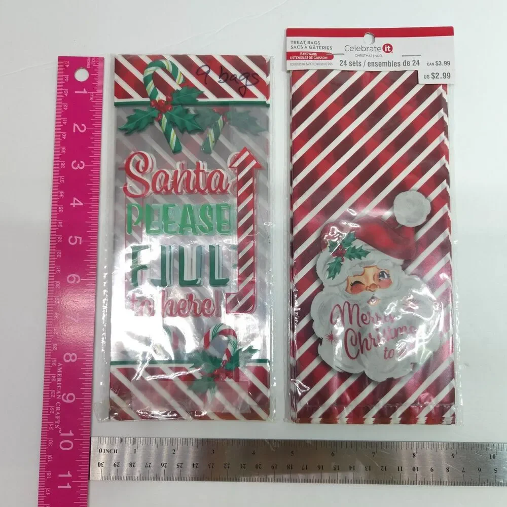 Lot of 92 Christmas Treat Bags Santa Snowman Holiday Goodie Favor Bags